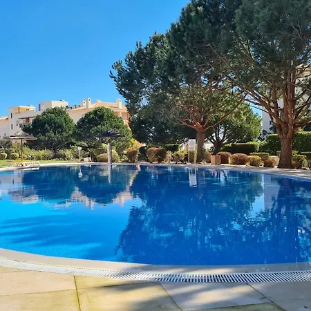 2 Terrace Town House * אלבופיירה