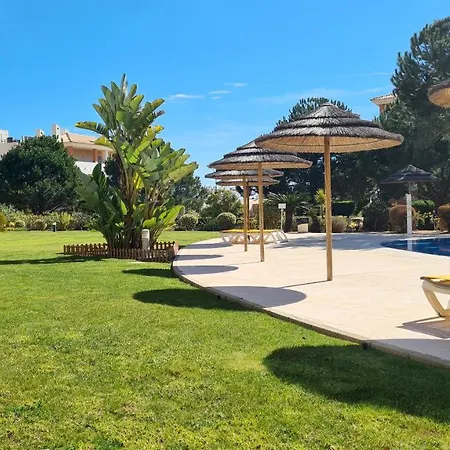 2 Terrace Town House Lejlighed *