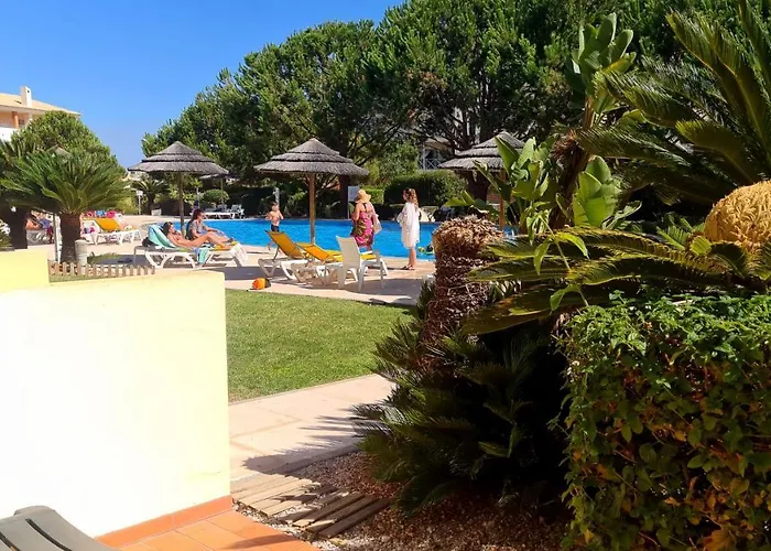 2 Terrace Town House *